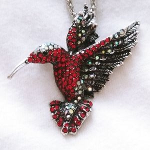 BETSEY JOHNSON PENDANT NECKLACE